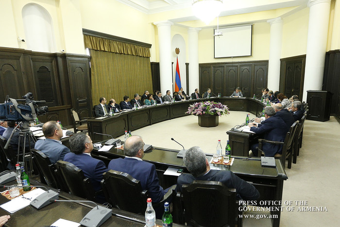 Правительство Армении одобрило поправки в закон о социальном обеспечении военнослужащих и членов их семей