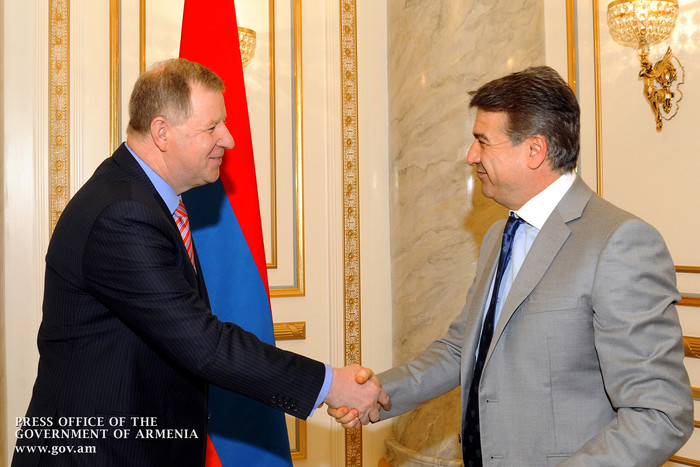 Премьер-министр Армении и посол Литвы обсудили вопросы развития экономических связей