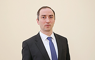 Роберт Хачатрян