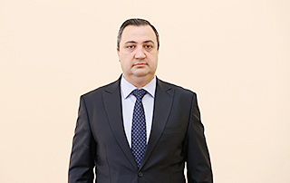 Айк Петросян Айк Петросян